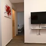 Apartman Paola *